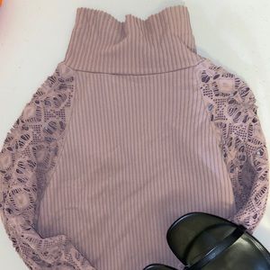 Free people mauve turtleneck